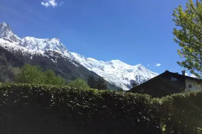Gallery image of Studio au calme avec jardin et vue Mont-Blanc in Chamonix-Mont-Blanc