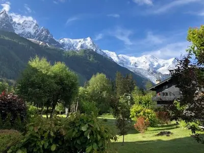 Gallery image of Studio au calme avec jardin et vue Mont-Blanc in Chamonix-Mont-Blanc