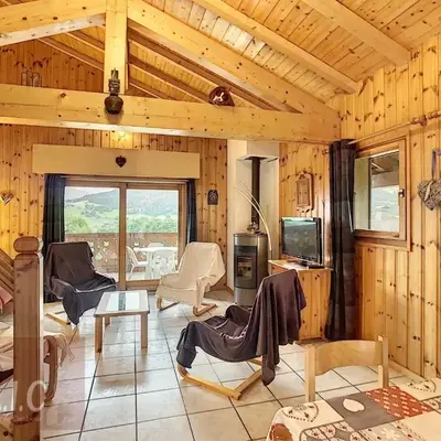 Grand Duplex 110m² 3 Chambres avec Balcon & Terrasse - FR-1-560-3