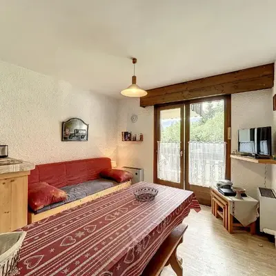 Appartement cosy au pied des pistes à Combloux avec balcon et casier à skis - FR-1-560-61