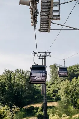 a pair of gondolas on a ski lift at PlanB - Living Saint-Gervais - 250m des Remontées Mécaniques in Saint-Gervais-les-Bains