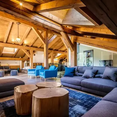 Ski in ski out Le Moulin charming duplex just 50 m from Princesse gondola Megève