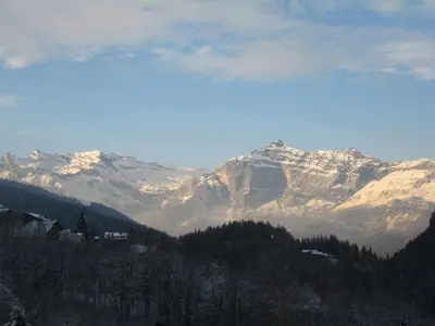 a view of a mountain range with snow covered mountains at Résidence Le Saint Georges - Saint-Georges 07 MAE-6405 in Les Houches
