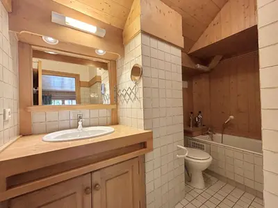 a bathroom with a sink and a toilet at Confortable Duplex 3 Pièces, 6 Couchages, Proche Centre et Télécabine, Balcon Sud, Megève - FR-1-597-8 in Megève