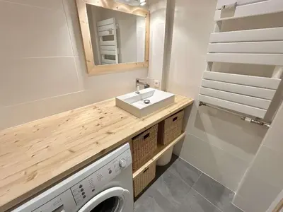 a laundry room with a sink and a washing machine at Appartement cosy 2 pièces avec balcon, proche centre et télécabine, piscine et tennis en été - FR-1-597-20 in Megève