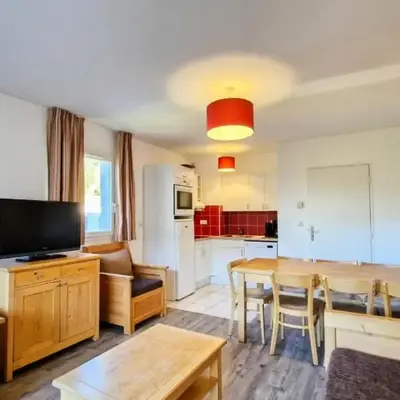 Résidence Les Pleiades - Appartement spacieux · Centre station · Balcon · Parking couvert MAE-7356