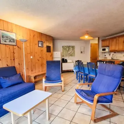 Résidence Arche - Appartement spacieux · Centre station · Balcon MAE-7358