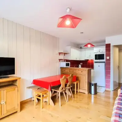 Résidence Les Pleiades - Appartement confortable · Centre station · Balcon MAE-7365