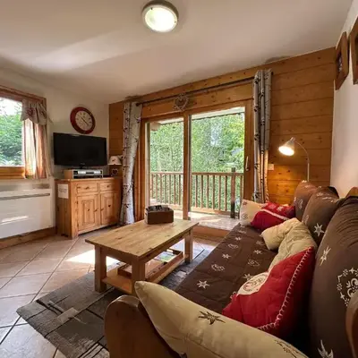 Appartement T3 cosy avec balcon au centre de Samoëns - FR-1-624-31