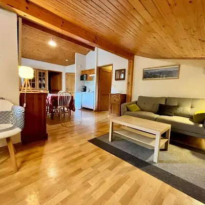 Appartement calme avec piscines chauffée et extérieure - FR-1-624-29