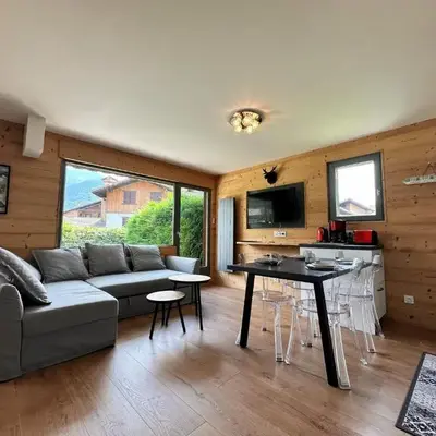 Cosy appartement avec jardin privé et WIFI à Samoëns - FR-1-624-47