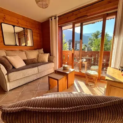 Appartement T3 au cœur de Samoëns avec balcon et parking privatif - FR-1-624-54