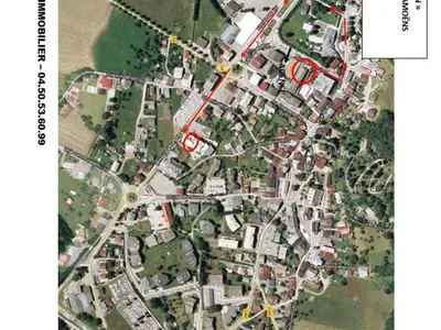 a map of a city with red arrows at Studio duplex lumineux au centre de Samoëns avec parking - FR-1-624-58 in Samoëns