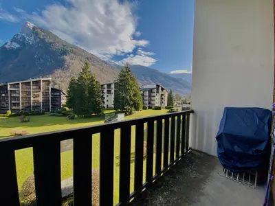 a balcony with a view of a mountain at Studio lumineux au centre de Samoëns, vue sur Le Criou - FR-1-624-52 in Samoëns