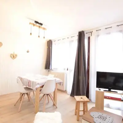 Charme au centre d'Arâches : 2 pièces + coin montagne