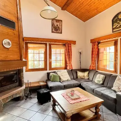 Chalet au centre de Samoëns avec jardin et cheminée - FR-1-624-17