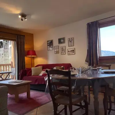 Appartement T3 au centre de Samoëns avec balcon