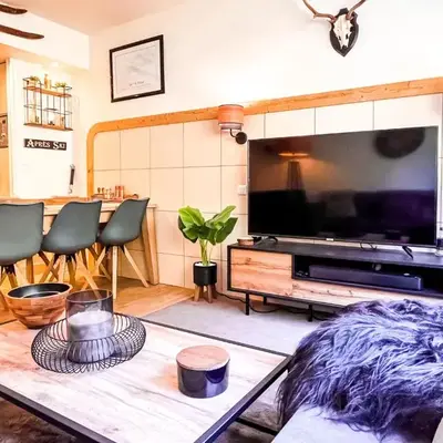 Large 2-Bedroom Apartment