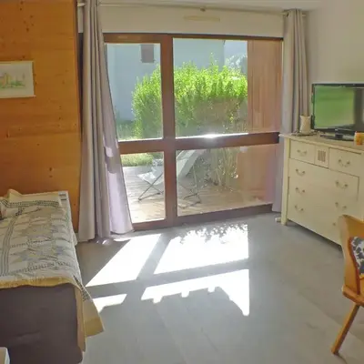 Studio coquet avec terrasse