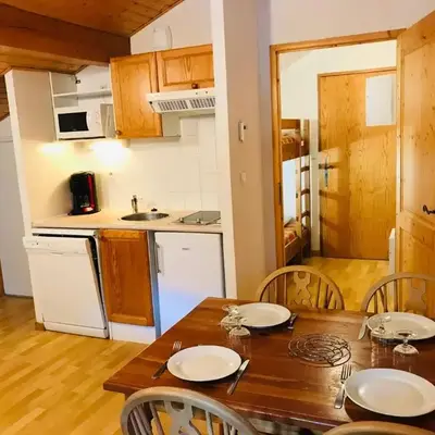 Studio avec balcon et animaux admis - FR-1-629-92