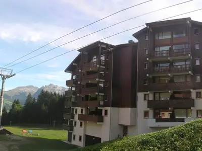 a map of a park with a red marker at Charmant appartement 6 pers, balcon avec vue montagne, confort moderne, non-fumeur - FR-1-642-32 in Morillon