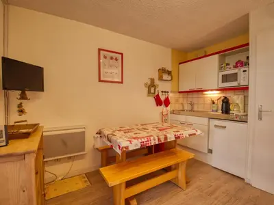 Gallery image of Studio cosy 4 pers. aux pieds des pistes - FR-1-642-51 in Morillon