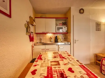 Gallery image of Studio cosy 4 pers. aux pieds des pistes - FR-1-642-51 in Morillon