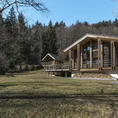 Chalet L'Oratoire & Mazot - Renovated Historic Chalet - Huge Garden & Separate Cabin for 2