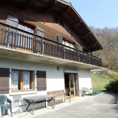 Chalet familial calme proche centre