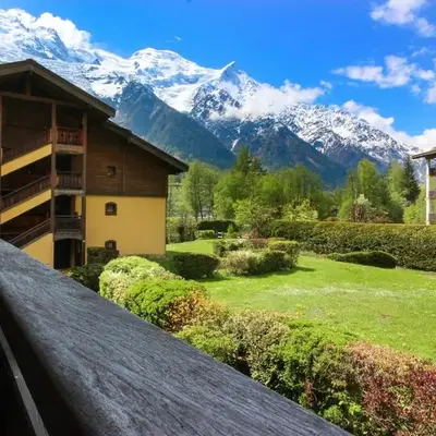 Les Capucins - Calm - Mont-Blanc - Lake Gaillland