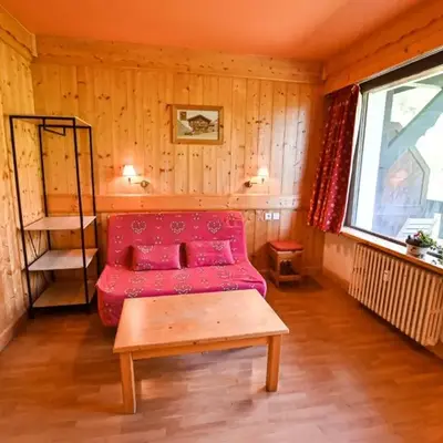Bright Studio With Balcony