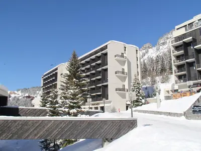 a view of a hotel in the snow at Studio rénové 4 pers, proche pistes, balcon, casier ski - FR-1-425-172 in Flaine