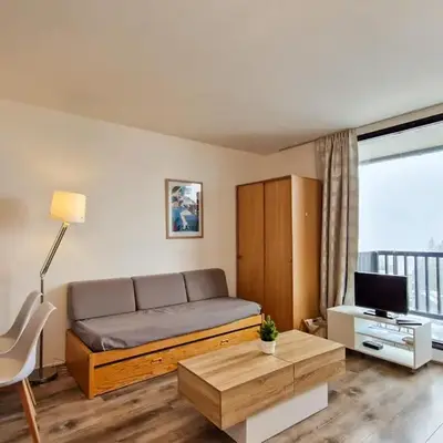 Studio lumineux proche des pistes avec balcon - FR-1-425-169