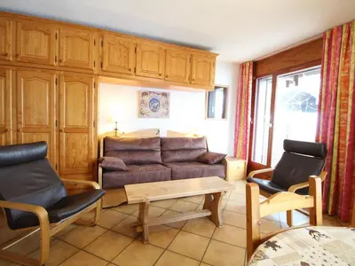 a living room with a couch and two chairs at Studio spacieux 4 pers avec parking et lave-vaisselle - FR-1-572-93 in Arâches-la-Frasse