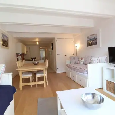 Appartement rénové 3 pièces