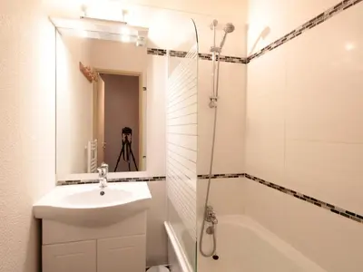 a bathroom with a sink and a shower at Studio Cabine 5 pers avec Balcon - Résidence Sagittaire, Flaine Forêt - FR-1-687-43 in Arâches-la-Frasse