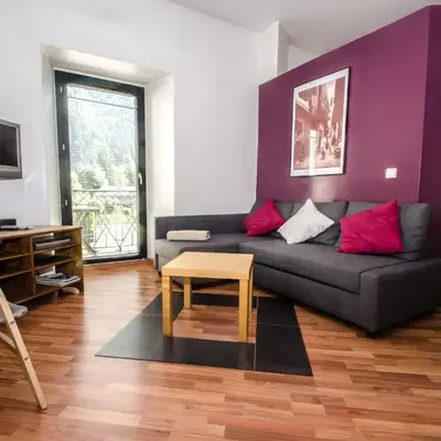 Bel appartement 3 étoiles avec balcon au cœur de Chamonix - FR-1-343-165