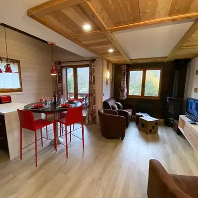 Bel duplex à Chamonix avec poêle à bois