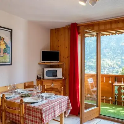 Apartment Aiguilles du Midi by Interhome