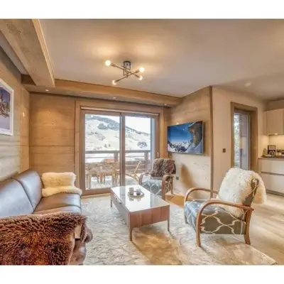 Luxurious 4-room with pool