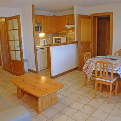 Appartement cosy à Samoëns avec terrasse et parking - FR-1-629-72