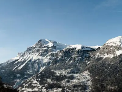 a mountain with snow on it with at Charmant Studio-Cabine 4 pers, Centre-Village, Balcon Ouest, à 600m des Pistes - FR-1-572-281 in Arâches-la-Frasse