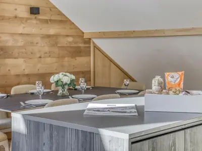 a bedroom with two bunk beds and a window at Appartement accueillant 6 pers, proche centre et télécabine, wifi inclus - FR-1-663-19 in Saint-Gervais-les-Bains