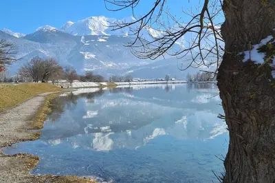 a view of a river with mountains in the background at Logement entier dans maison - Passy - 6 personnes in Passy