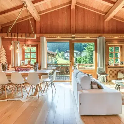 Chalet White Moon