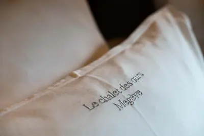 a brown paper bag with the words londonfordfordfordforduseum museum at Chalet des Ours I Le Chalet Club in Megève